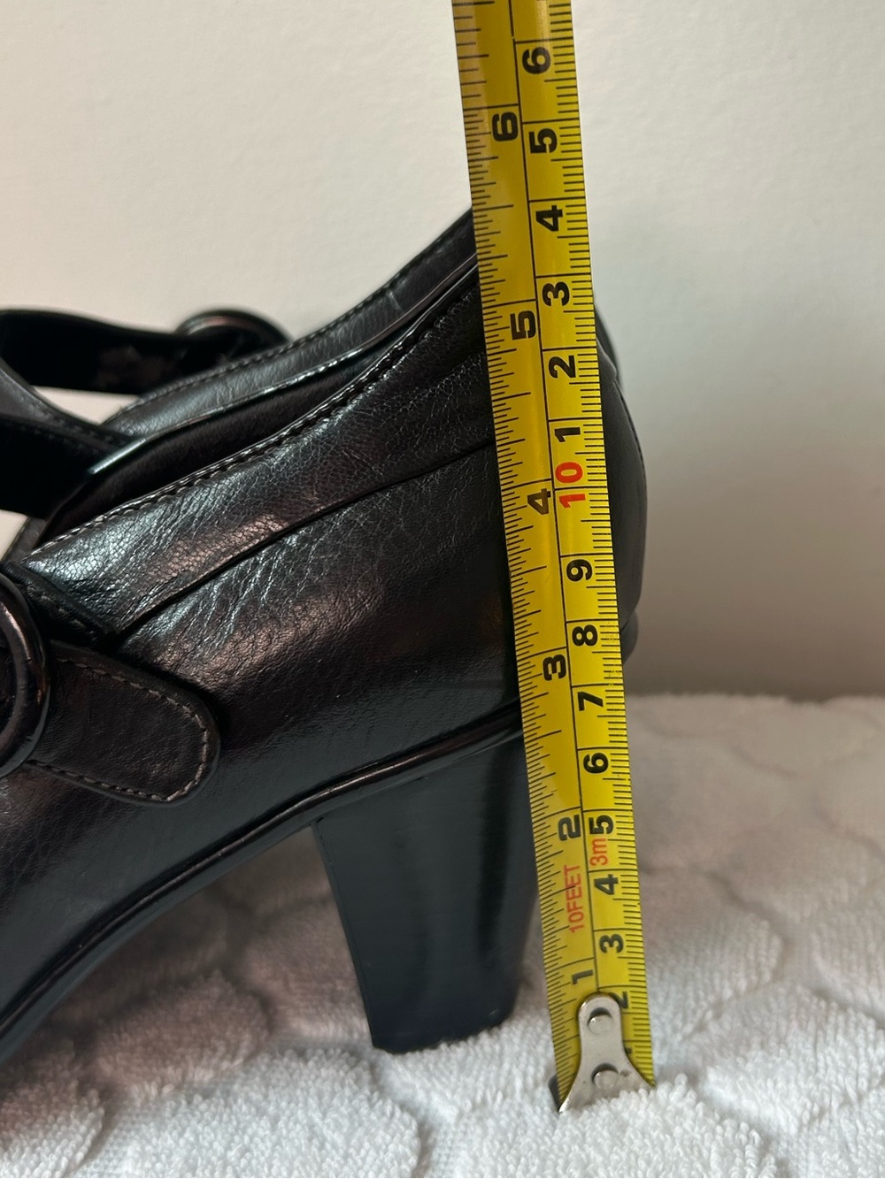 Clarks Emily 2 Mabel Black Leather Mary Jane Pumps. Size 8. - Picture 5 of 12